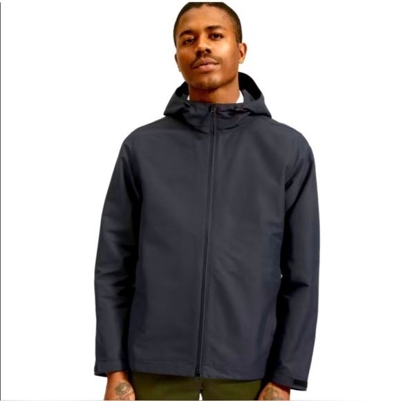 Everlane Renew Men’s All Weather Resistant Hooded Zip Up Navy Jacket - Picture 1 of 7
